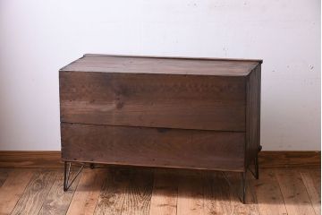 レトロ家具　昭和レトロ　鉄脚付き!アンティークローボード(2)