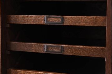 レトロ家具　扉付き!古いナラ材製の昭和レトロなアンティーク小引き出し(2)