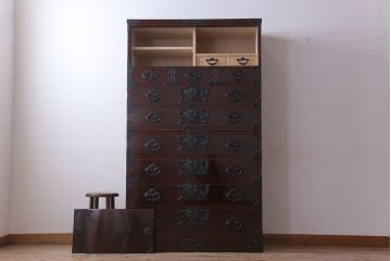 中古　岩谷堂箪笥　手打ち金具　木地呂塗り　上質な重ね衣装箪笥(定価約210万円)