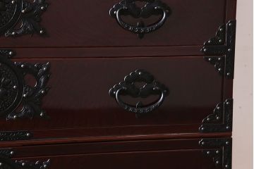 中古　岩谷堂箪笥　手打ち金具　木地呂塗り　上質な重ね衣装箪笥(定価約210万円)