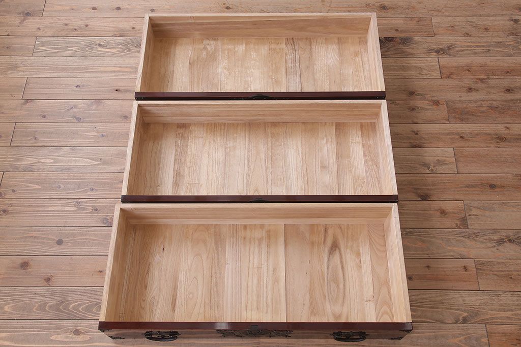 中古　岩谷堂箪笥　手打ち金具　木地呂塗り　上質な重ね衣装箪笥(定価約210万円)