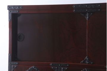 中古　岩谷堂箪笥　手打ち金具　木地呂塗り　上質な重ね衣装箪笥(定価約210万円)