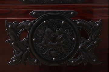 中古　岩谷堂箪笥　手打ち金具　木地呂塗り　上質な洋服箪笥(観音箪笥)(定価128万円)