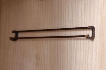 中古　岩谷堂箪笥　手打ち金具　木地呂塗り　上質な洋服箪笥(観音箪笥)(定価128万円)