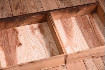 アンティーク家具　和製アンティーク　前面欅材!モールガラス引き戸の重ね食器棚(収納棚)