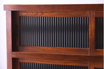 アンティーク家具　和製アンティーク　前面欅材!モールガラス引き戸の重ね食器棚(収納棚)