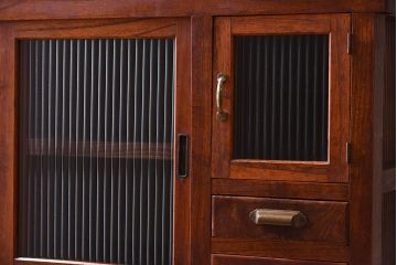 アンティーク家具　和製アンティーク　前面欅材!モールガラス引き戸の重ね食器棚(収納棚)