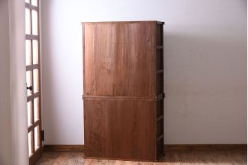 アンティーク家具　和製アンティーク　前面欅材!モールガラス引き戸の重ね食器棚(収納棚)