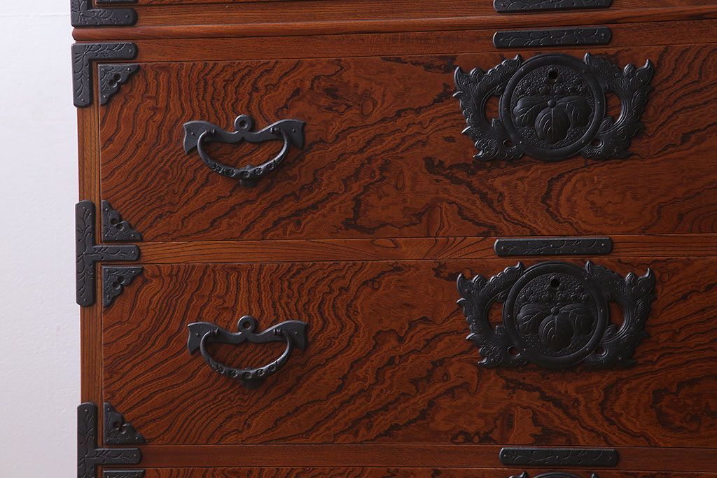 中古　伝統民芸家具　岩谷堂　重ね箪笥(衣装箪笥)