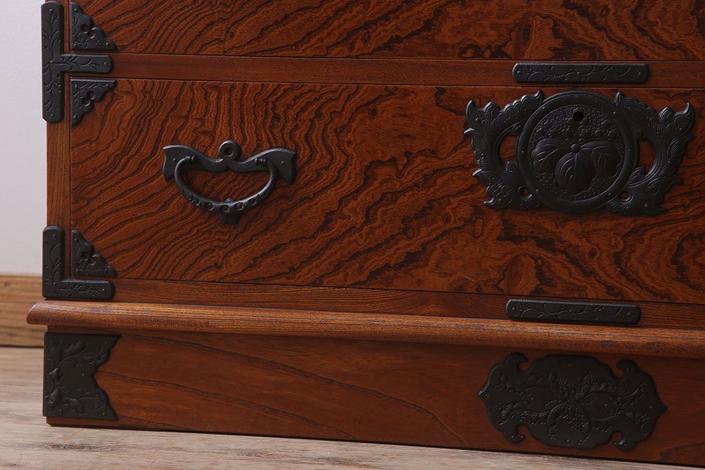 中古　伝統民芸家具　岩谷堂　重ね箪笥(衣装箪笥)