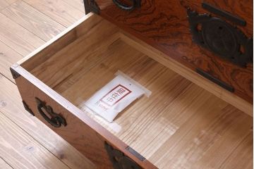 中古　伝統民芸家具　岩谷堂　重ね箪笥(衣装箪笥)