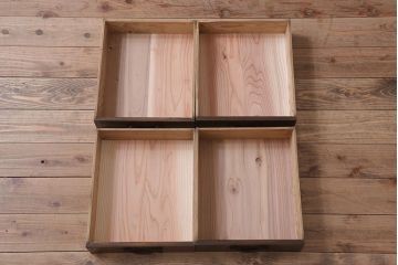 アンティーク家具　古民具・骨董　岐阜産 ガラス仕上げ引き戸!二段重ねアンティーク五尺水屋箪笥(収納棚)