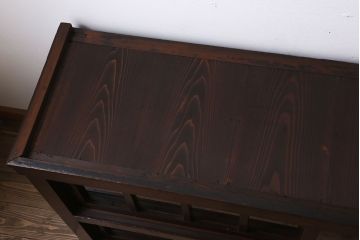 アンティーク家具　古民具・骨董　岐阜産 ガラス仕上げ引き戸!二段重ねアンティーク五尺水屋箪笥(収納棚)