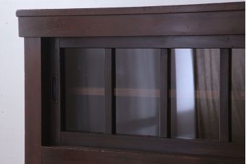 アンティーク家具 古民具・骨董 岐阜産 ガラス仕上げ引き戸!二段重ねアンティーク五尺水屋箪笥(収納棚)
