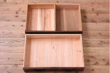 アンティーク家具　古民具・骨董　極太框の収納箪笥サイドボード(水屋箪笥・ローボード)(2)