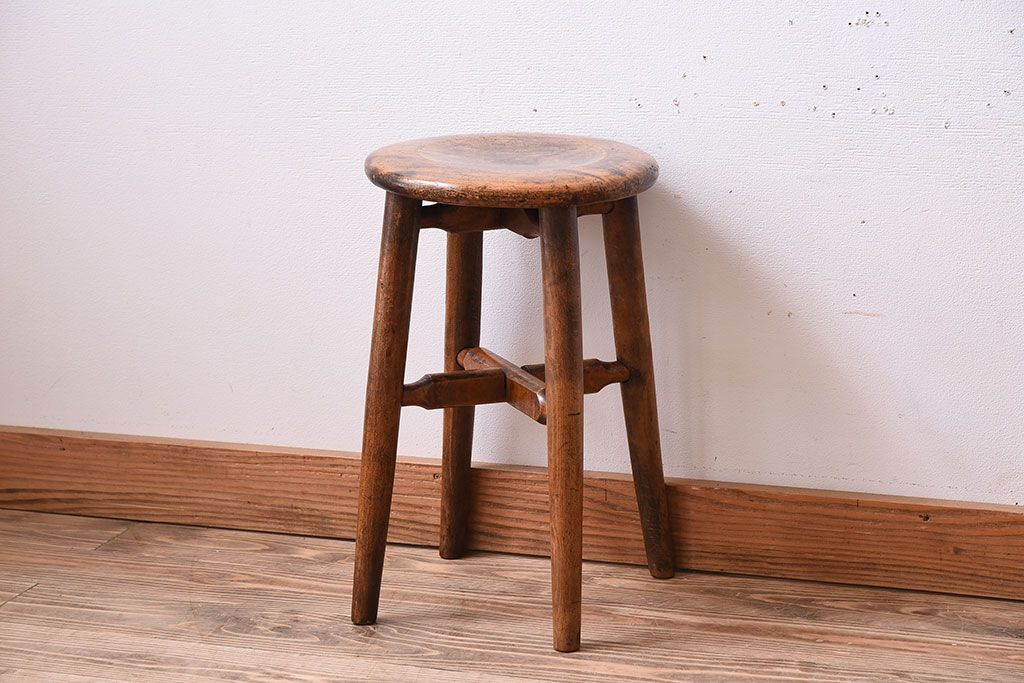 アンティーク家具　ナチュラルスタイル　古い木味のアンティークスツール(2)