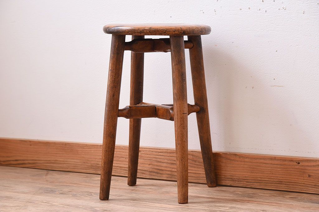アンティーク家具　ナチュラルスタイル　古い木味のアンティークスツール(2)