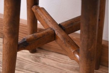 アンティーク家具　ナチュラルスタイル　古い木味のアンティークスツール(2)