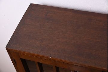 レトロ家具　和製アンティーク　レトロモダンな大ぶり本箱(ブックケース)