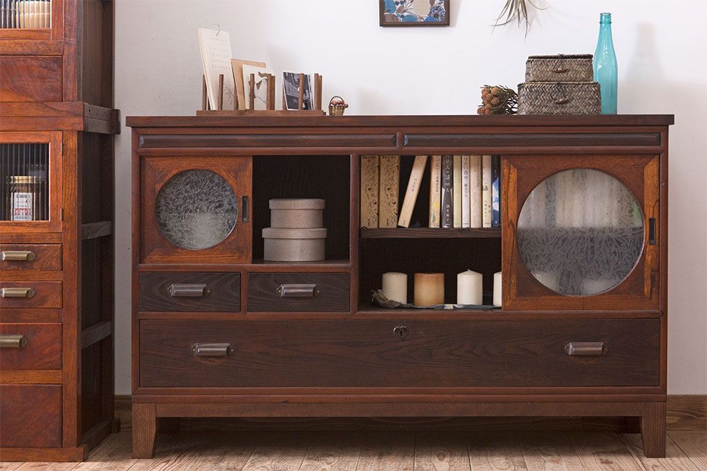 アンティーク家具　大正昭和期　アンティーク　脚付き!丸窓がお洒落な木製ローボード