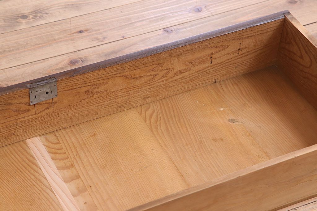 アンティーク家具　大正昭和期　アンティーク　脚付き!丸窓がお洒落な木製ローボード