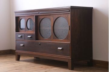 アンティーク家具　大正昭和期　アンティーク　脚付き!丸窓がお洒落な木製ローボード