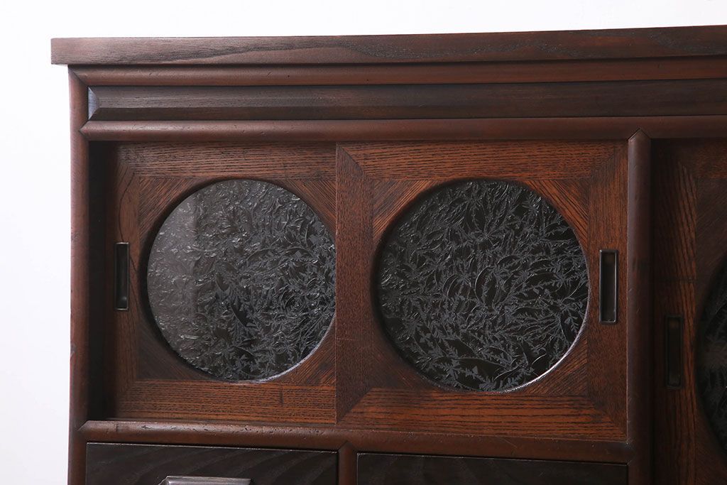 アンティーク家具　大正昭和期　アンティーク　脚付き!丸窓がお洒落な木製ローボード