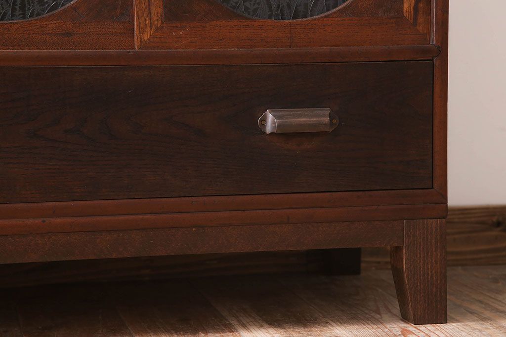 アンティーク家具　大正昭和期　アンティーク　脚付き!丸窓がお洒落な木製ローボード