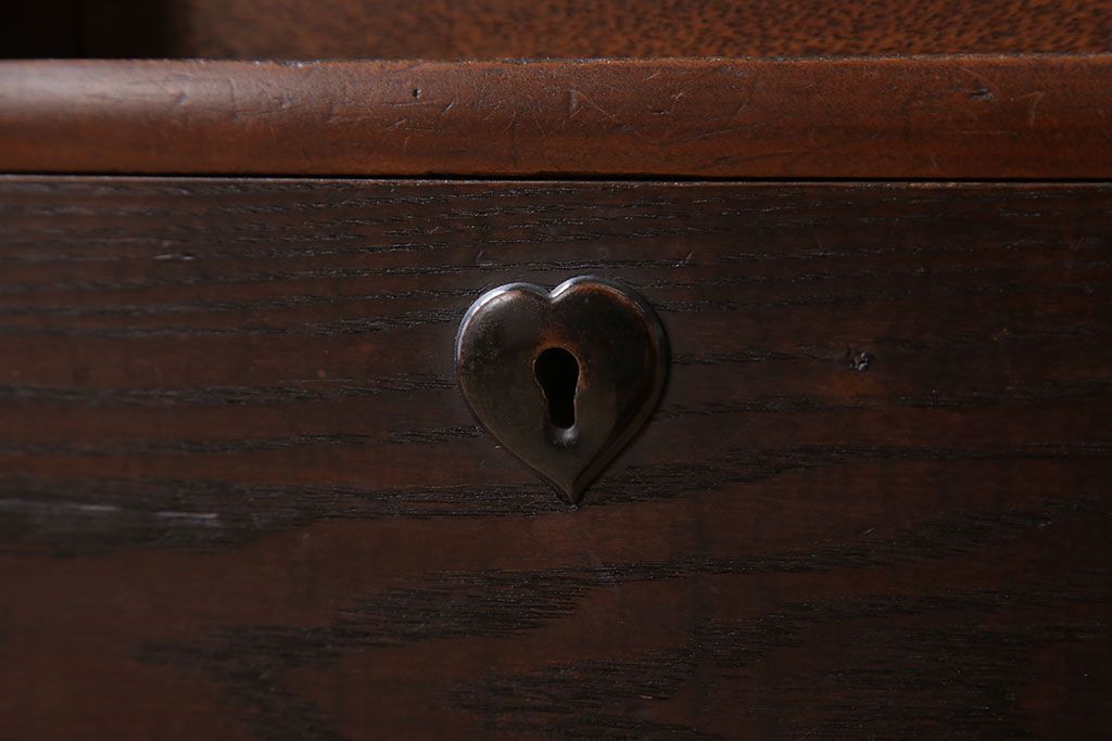 アンティーク家具　大正昭和期　アンティーク　脚付き!丸窓がお洒落な木製ローボード