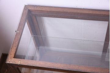 レトロ家具　昭和レトロ　古い木製のシンプルな脚付きガラスケース(ショーケース)(3)