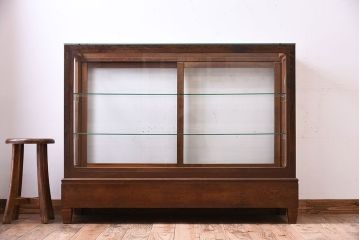 レトロ家具　昭和レトロ　古い木製のシンプルな脚付きガラスケース(ショーケース)(3)