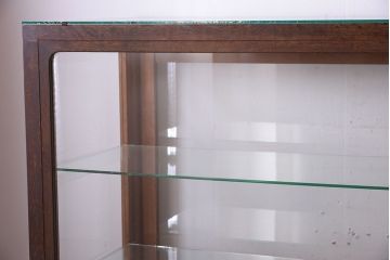 レトロ家具　昭和レトロ　古い木製のシンプルな脚付きガラスケース(ショーケース)(3)