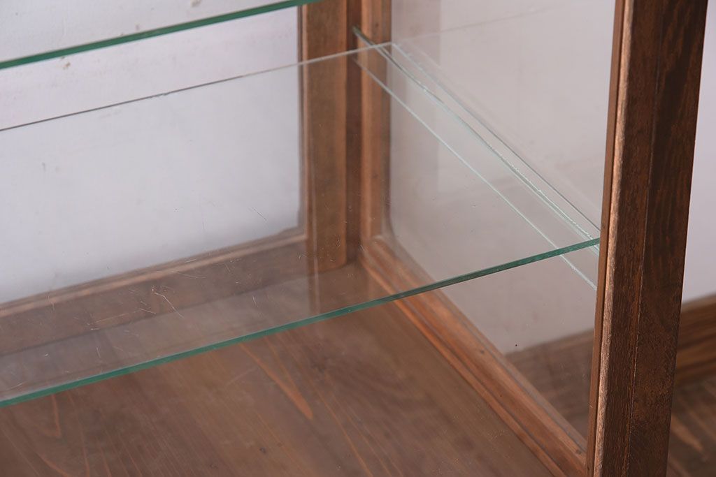 レトロ家具　昭和レトロ　古い木製のシンプルな脚付きガラスケース(ショーケース)(3)