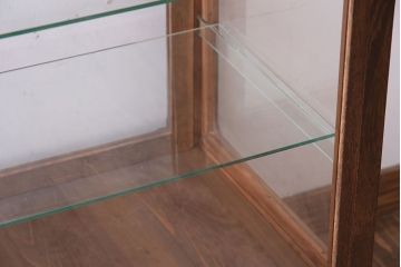 レトロ家具　昭和レトロ　古い木製のシンプルな脚付きガラスケース(ショーケース)(3)