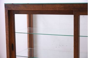 レトロ家具　昭和レトロ　古い木製のシンプルな脚付きガラスケース(ショーケース)(3)
