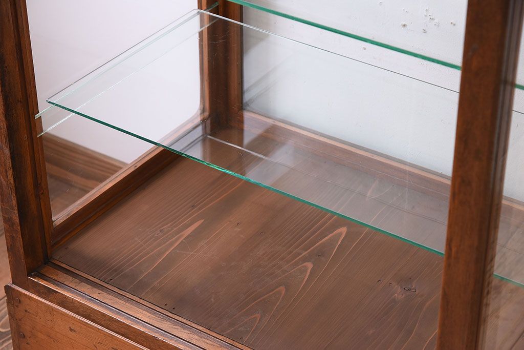 レトロ家具　昭和レトロ　古い木製のシンプルな脚付きガラスケース(ショーケース)(3)