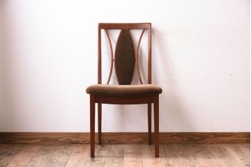 ヴィンテージ家具　北欧ビンテージ　G-PLAN　Xバックチェア(ダイニングチェア)