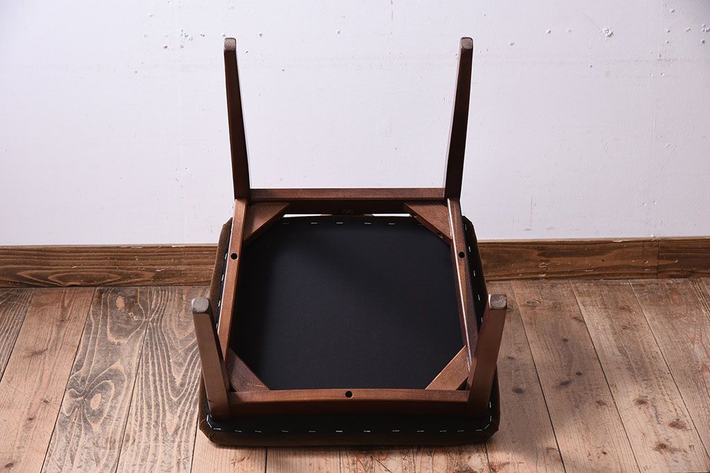 ヴィンテージ家具　北欧ビンテージ　G-PLAN　Xバックチェア(ダイニングチェア)