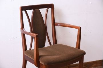 ヴィンテージ家具　北欧ビンテージ　G-PLAN　Xバックアームチェア