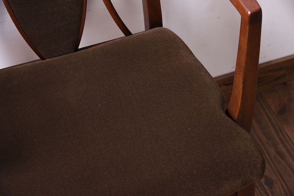 ヴィンテージ家具　北欧ビンテージ　G-PLAN　Xバックアームチェア