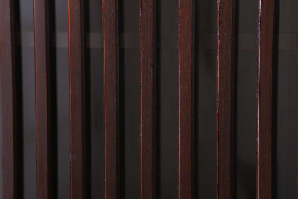 中古　民芸家具　高級品　四尺　欅材の重ね水屋箪笥(食器棚)(定価約128万円)