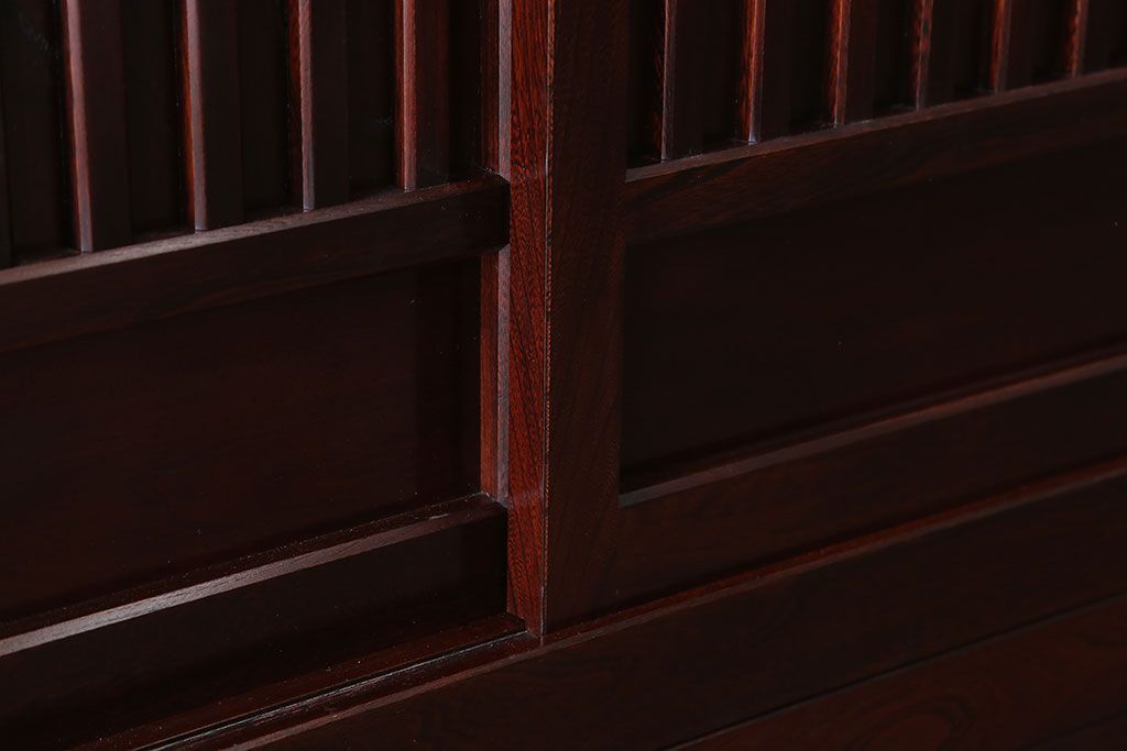 中古　民芸家具　高級品　四尺　欅材の重ね水屋箪笥(食器棚)(定価約128万円)