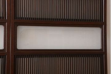 古民具・骨董　裏ガラス付き!ガラス帯のアンティーク格子戸4枚セット