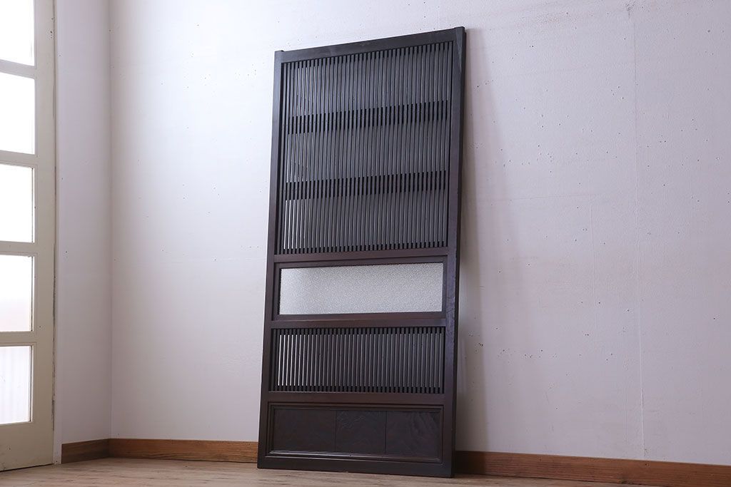 裏ガラス入り!ダイヤガラス帯のアンティーク格子戸