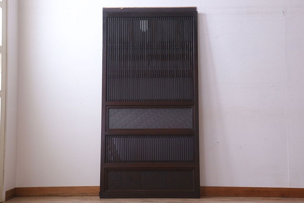 裏ガラス入り!ダイヤガラス帯のアンティーク格子戸