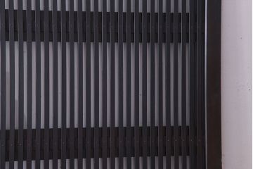 裏ガラス入り!ダイヤガラス帯のアンティーク格子戸