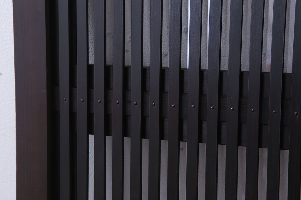 裏ガラス入り!ダイヤガラス帯のアンティーク格子戸