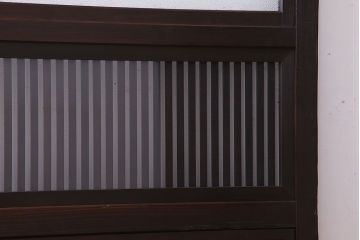 裏ガラス入り!ダイヤガラス帯のアンティーク格子戸