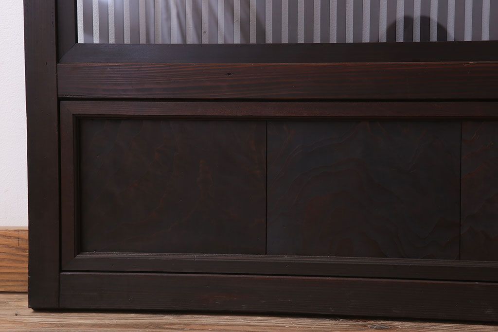 裏ガラス入り!ダイヤガラス帯のアンティーク格子戸