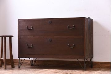 アンティーク家具　鉄脚付き!古い桐箪笥ローボード(1)
